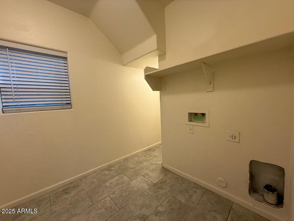 1723 West Pollack Street Phoenix, AZ 85041 - Photo 4 of 29 18