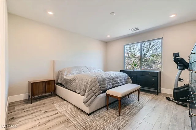 $2,750 | 10042 Cardinal Knoll Avenue, Las Vegas, NV 89143