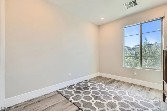 $2,750 | 10042 Cardinal Knoll Avenue, Las Vegas, NV 89143