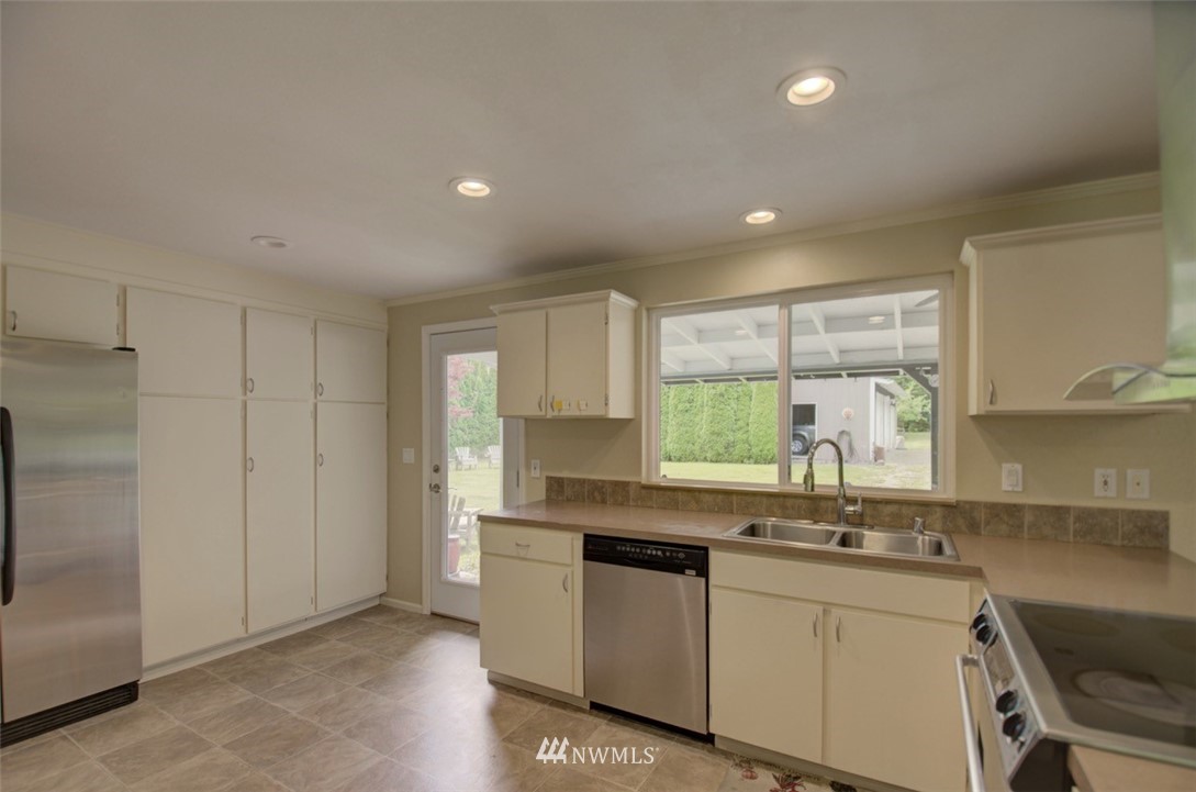 3843 Libby Road Northeast Olympia, WA 98506 - Photo 9 of 24 Gallery Image 9