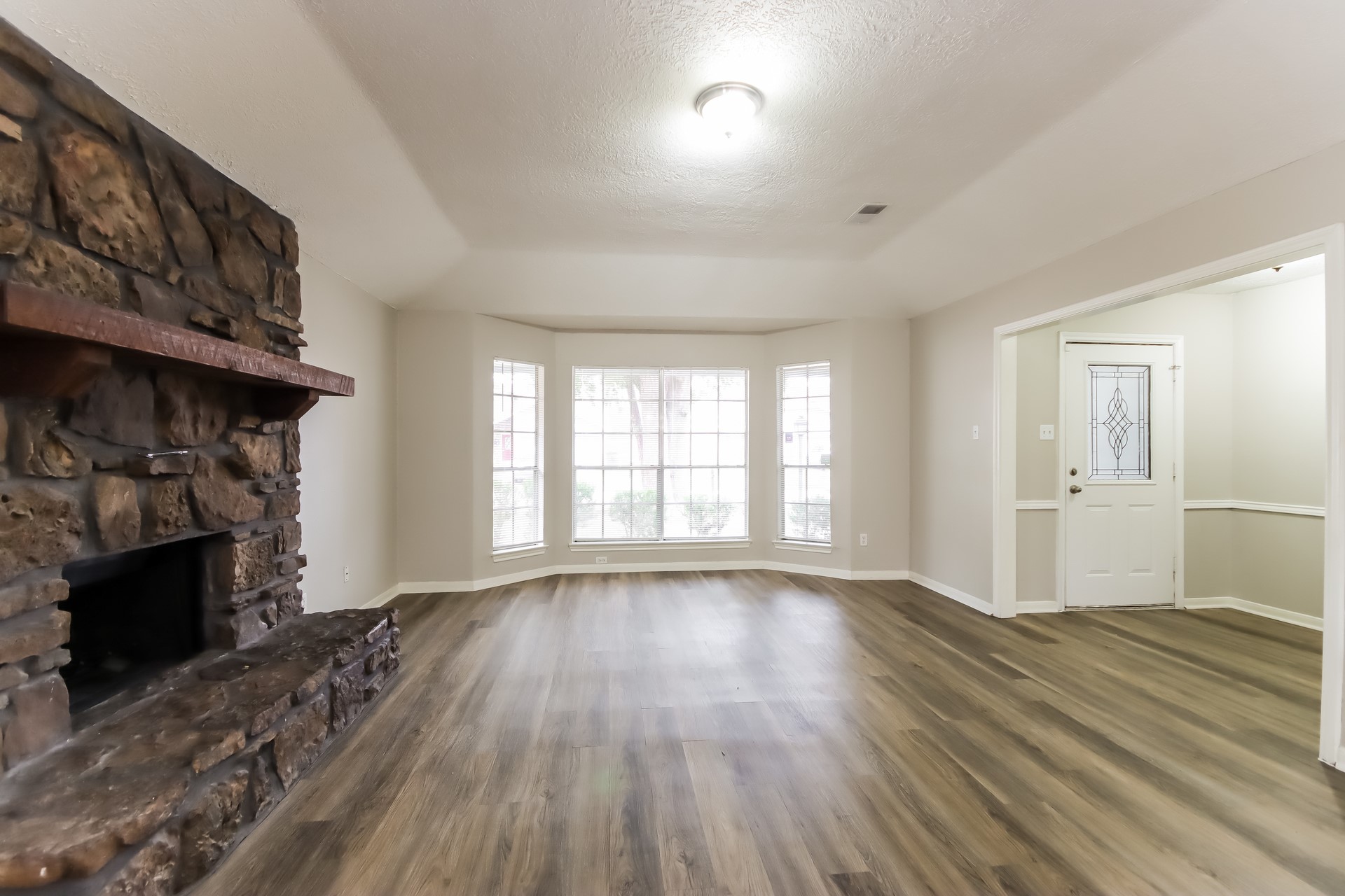 2614 Forestbrook Drive Spring, TX 77373 - Photo 4 of 18