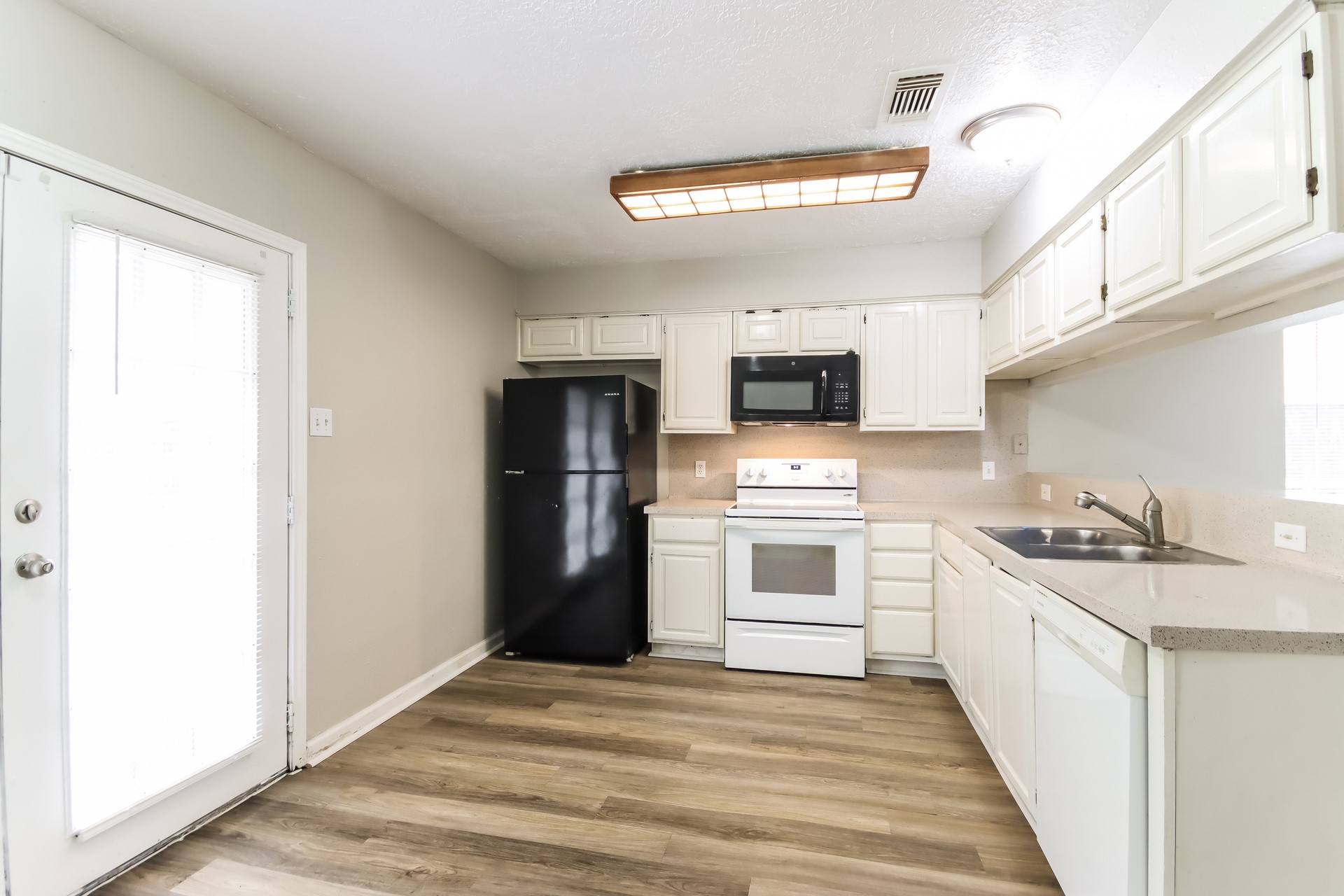 2614 Forestbrook Drive Spring, TX 77373 - Photo 8 of 18