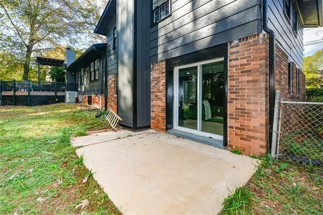 $3,195 | 689 Concord Road Southwest, Smyrna, GA 30082