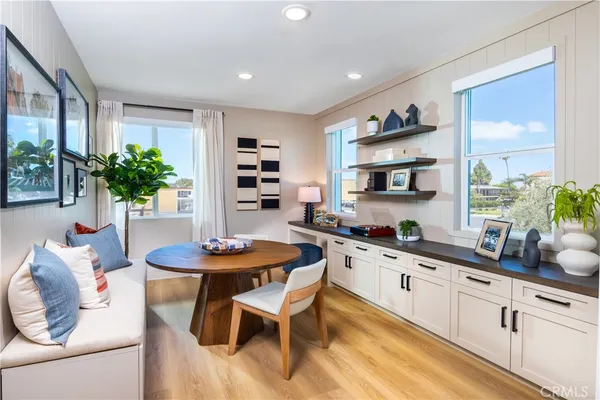 $883,990 | 170 Tierra Ct. Lane, Cypress, CA 90630