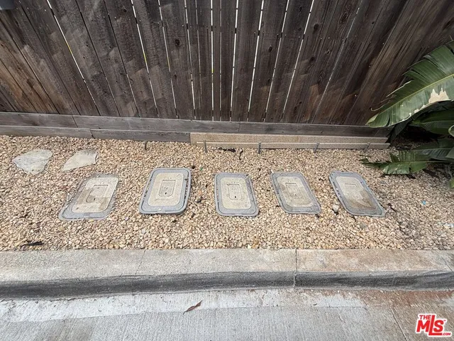 $2,100,000 | 6820 Whitley Terrace, Los Angeles, CA 90068