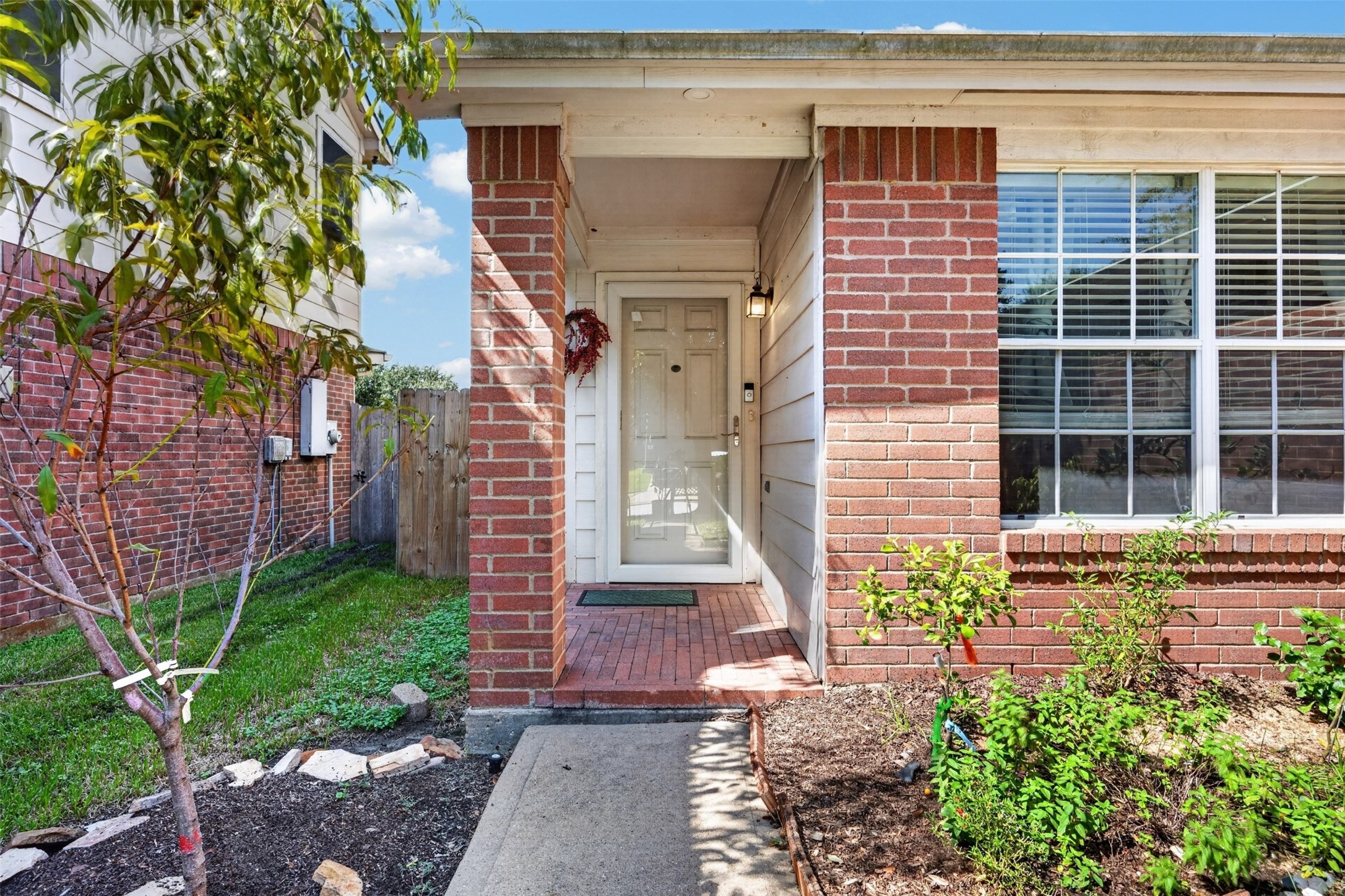 5743 Roehampton Court Houston, TX 77084 - Photo 9 of 49 Gallery Image 9