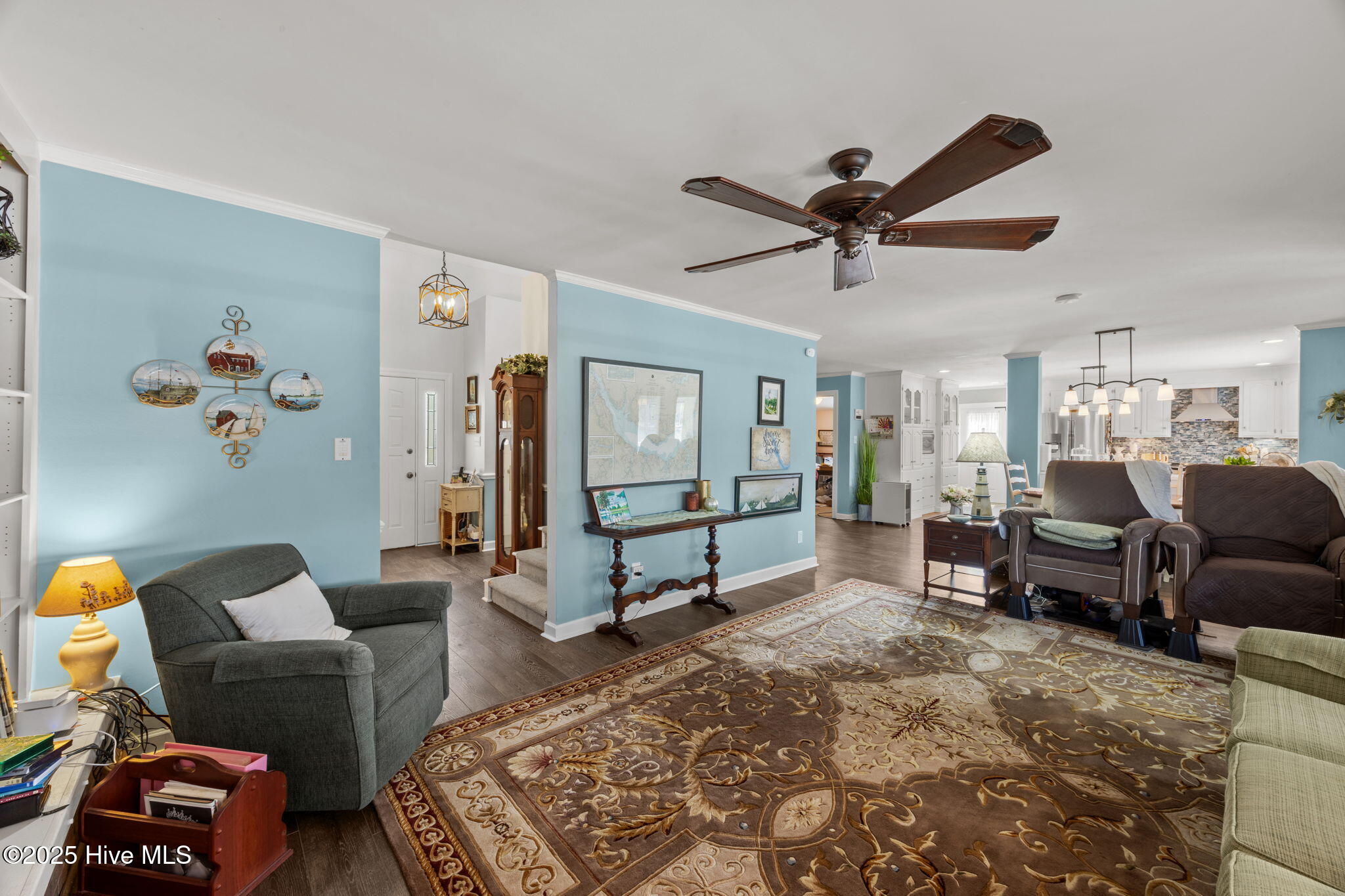 6000 Cassowary Lane New Bern, NC 28560 - Photo 21 of 42 Living Room