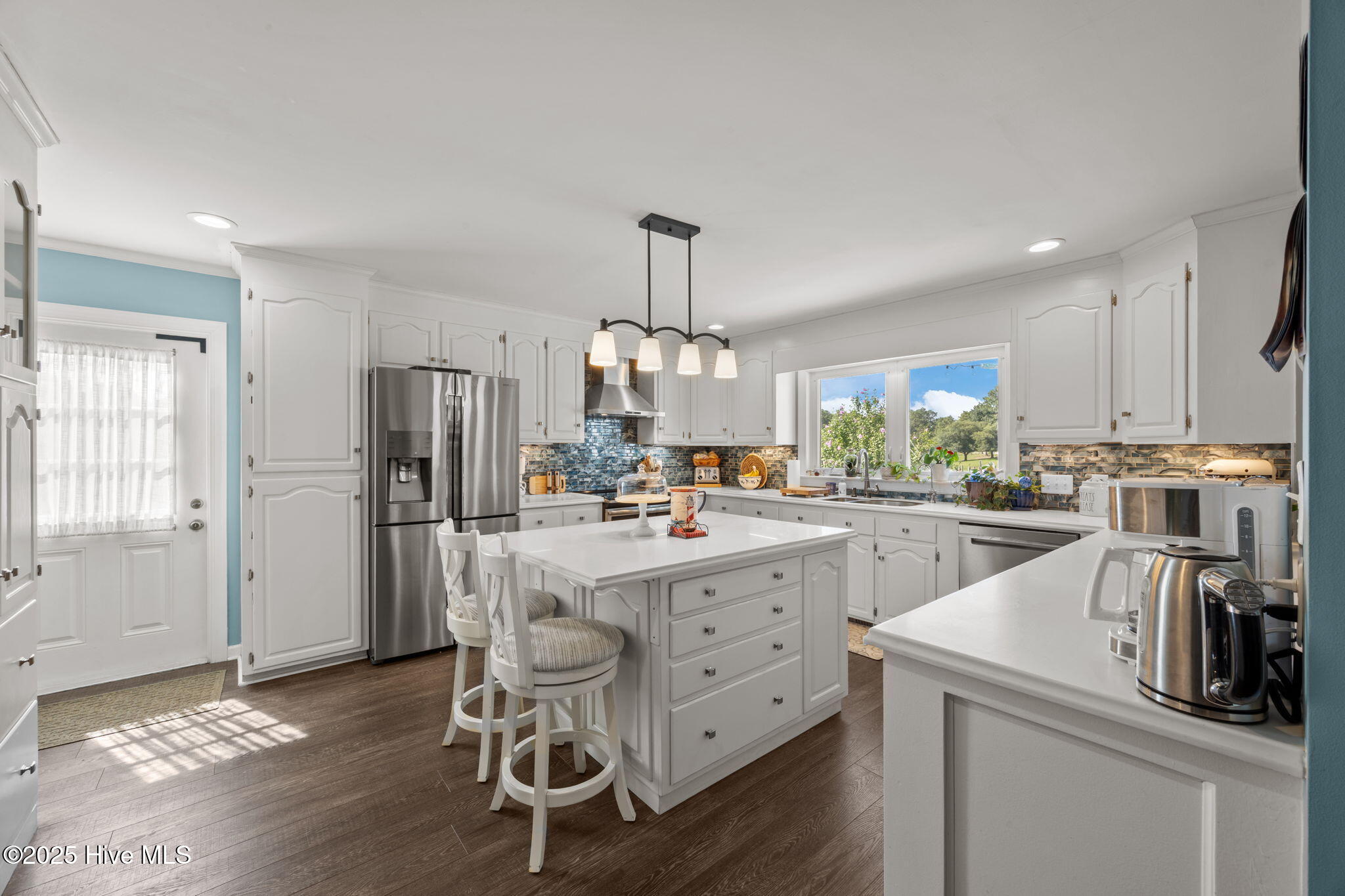 6000 Cassowary Lane New Bern, NC 28560 - Photo 3 of 42 Gormet Kitchen