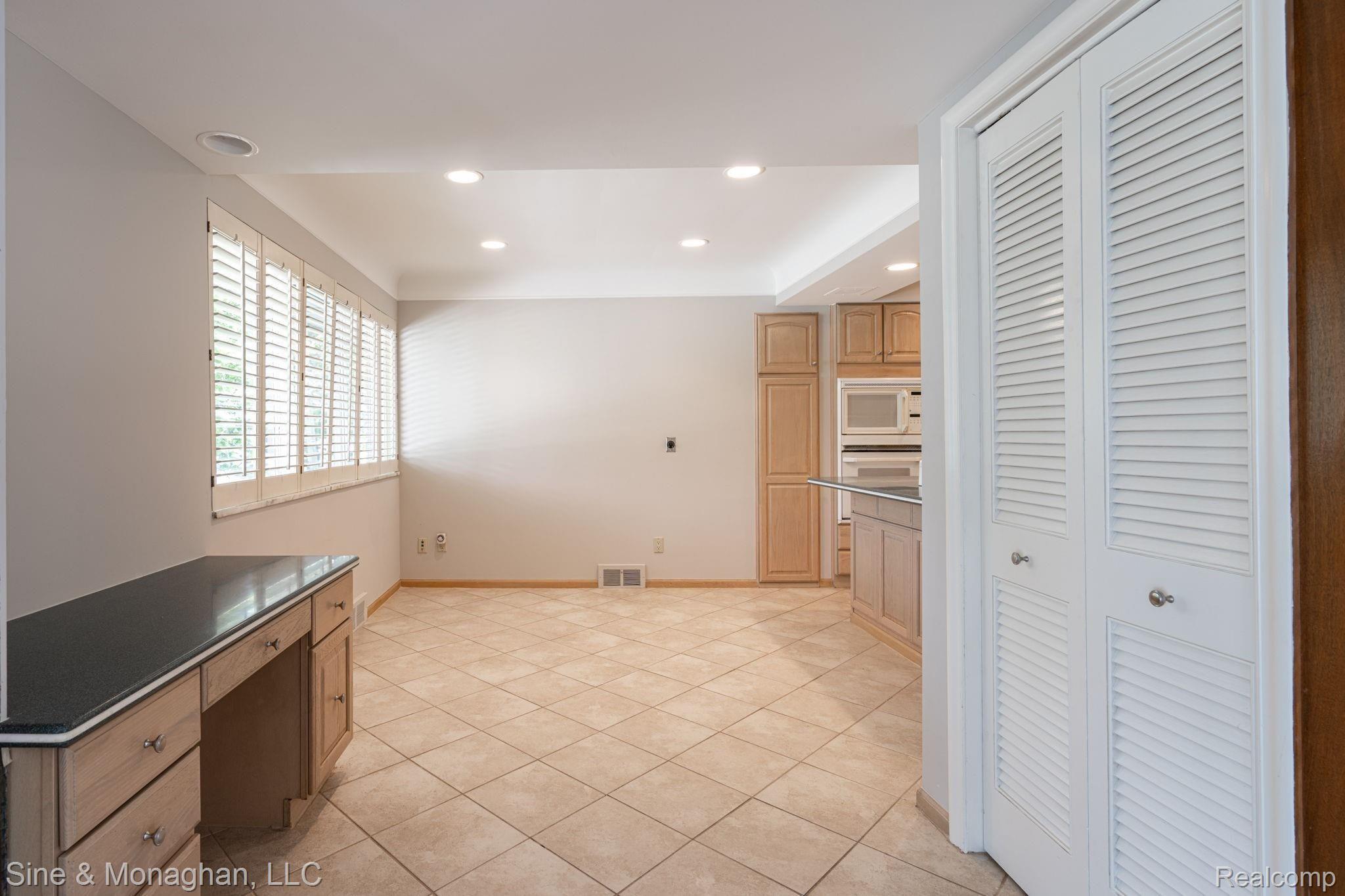 11 Willison Road Grosse Pointe, MI 48236 - Photo 26 of 63 26.jpg
