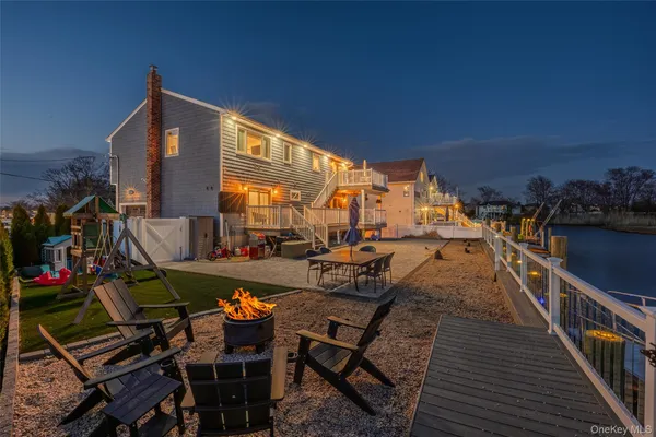 $1,295,000 | 2689 Riverside Avenue, Seaford, NY 11783