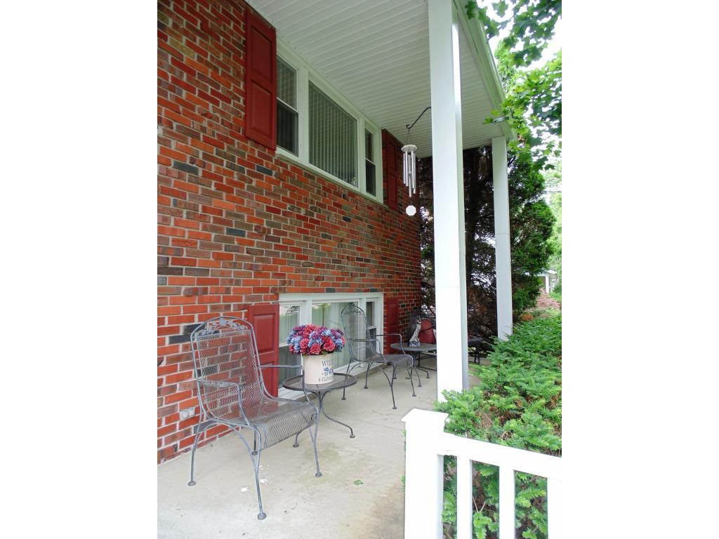8 Clover Road Apalachin, NY 13732 - Photo 3 of 20 Gallery Image 3