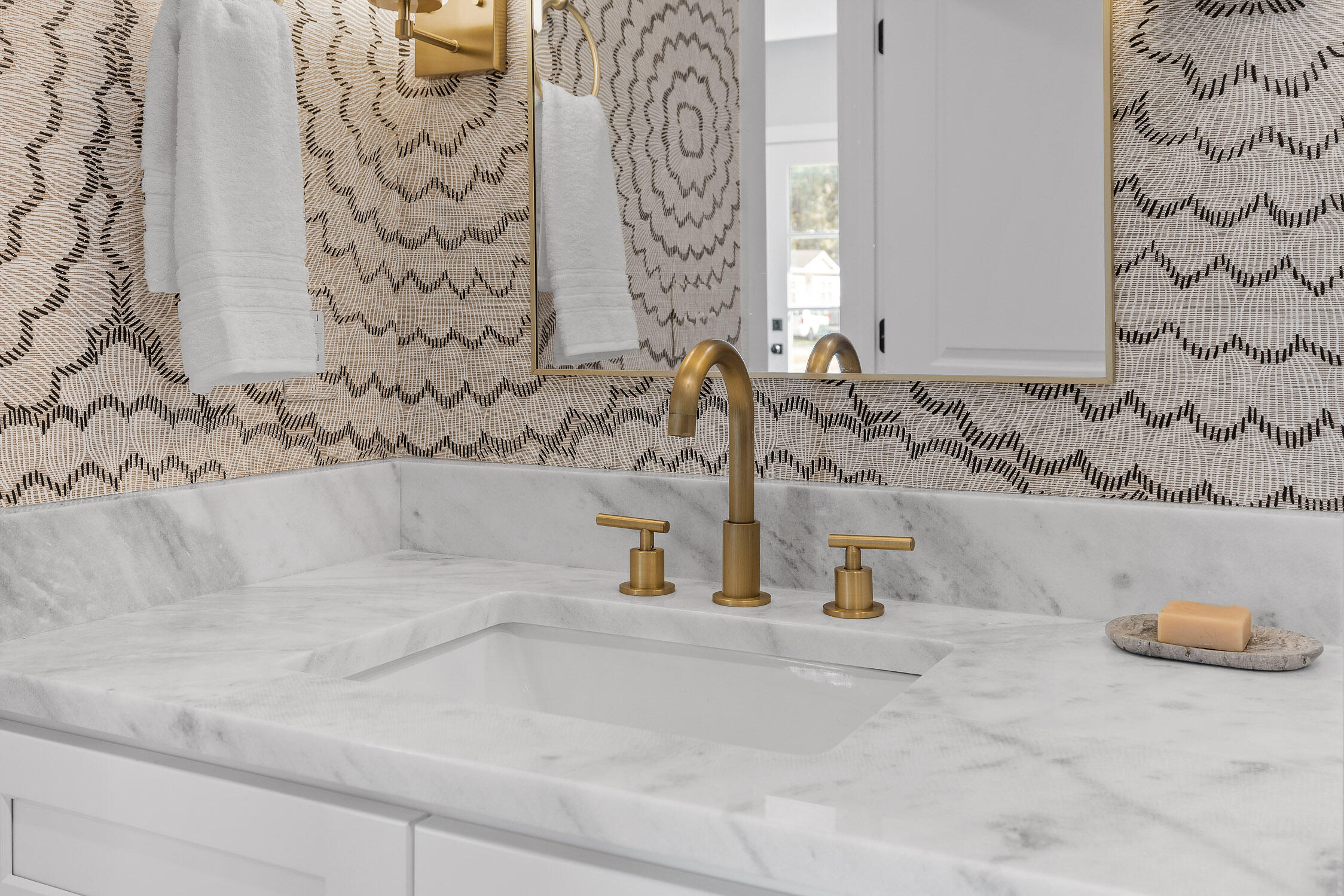 1656 Mari Circle Chattanooga, TN 37404 - Photo 30 of 36 Bathroom 3