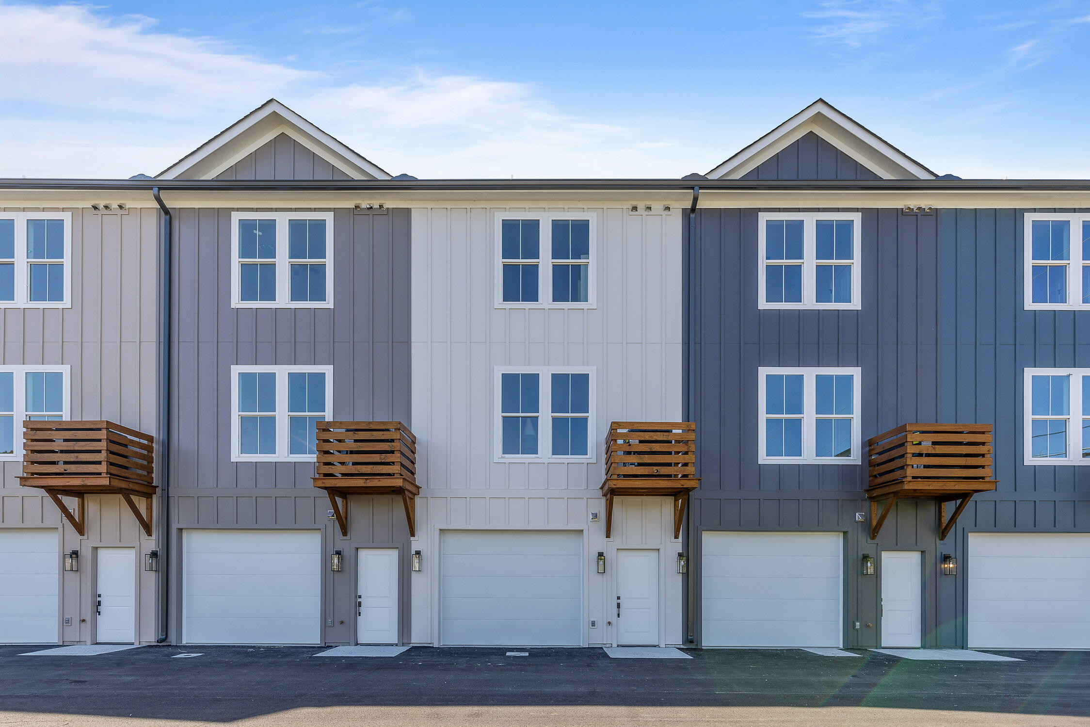 1656 Mari Circle Chattanooga, TN 37404 - Photo 36 of 36 Rear View