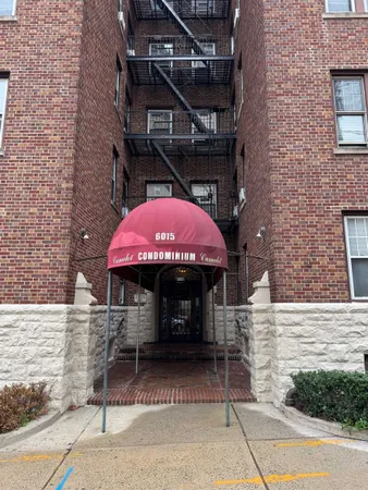$1,900 | 6015 Boulevard East, Unit D6, West New York, NJ 07093