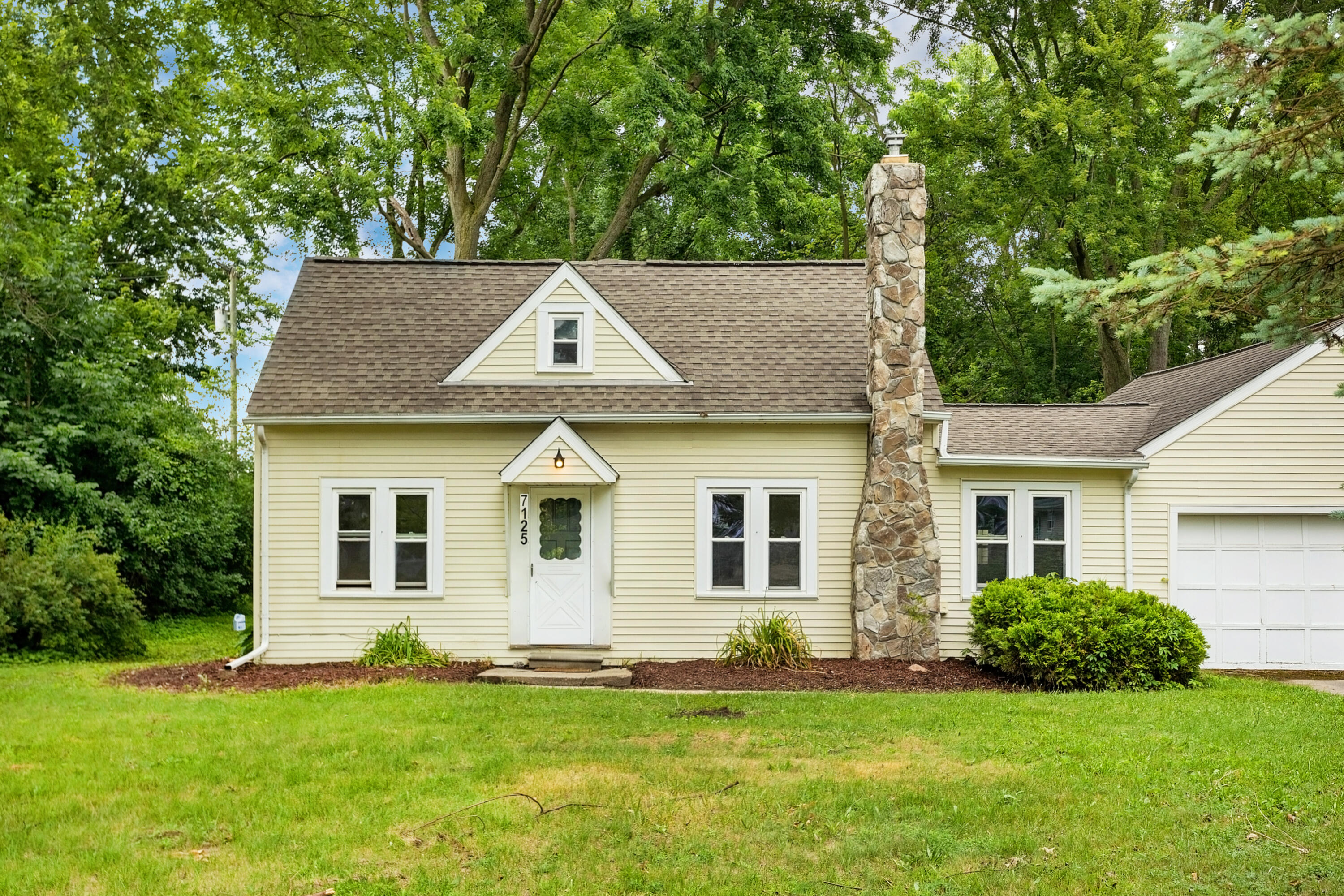 7125 Edwards Road Belleville, MI 48111 - Photo 1 of 33 Edwards-1
