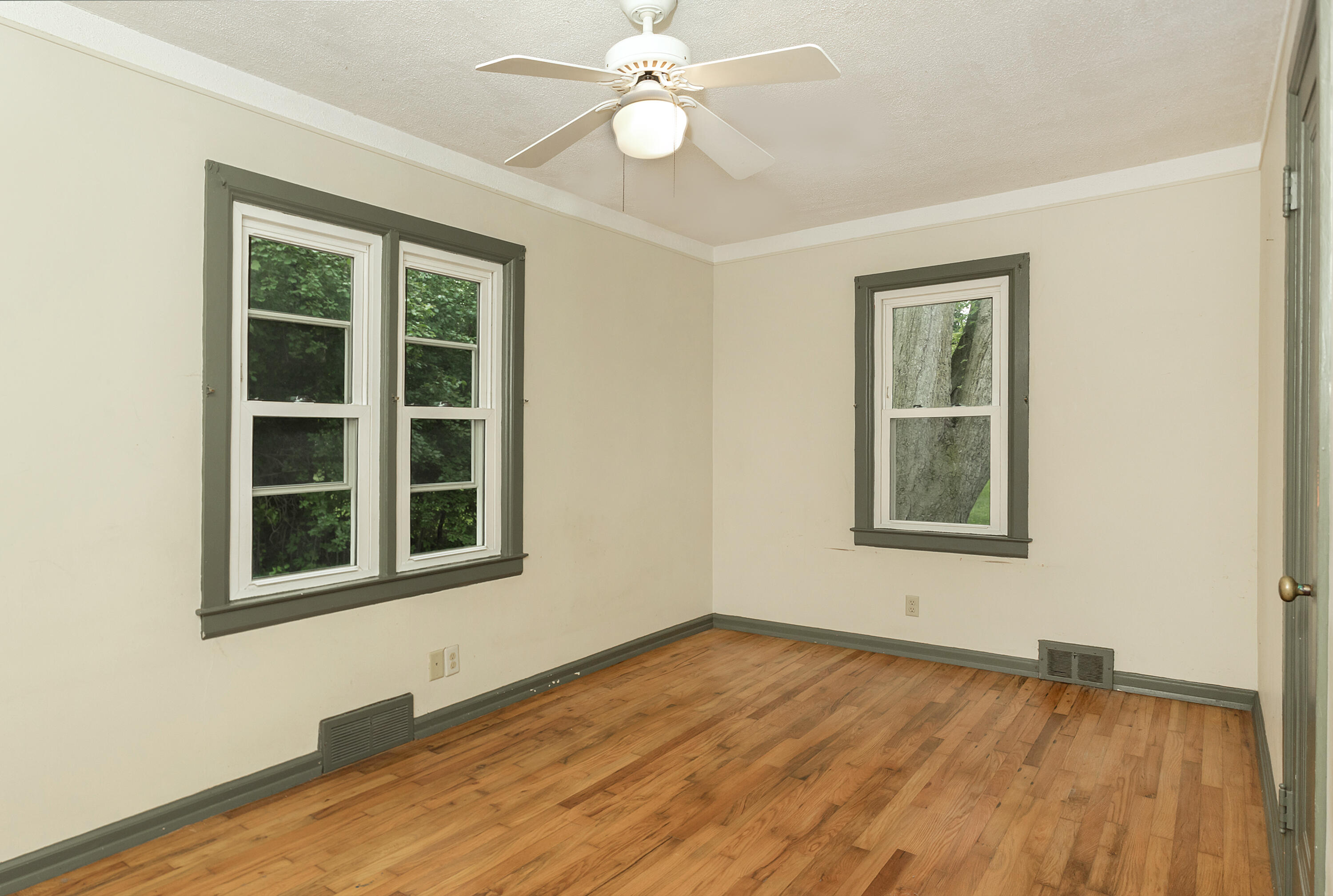 7125 Edwards Road Belleville, MI 48111 - Photo 15 of 33 Edwards-15