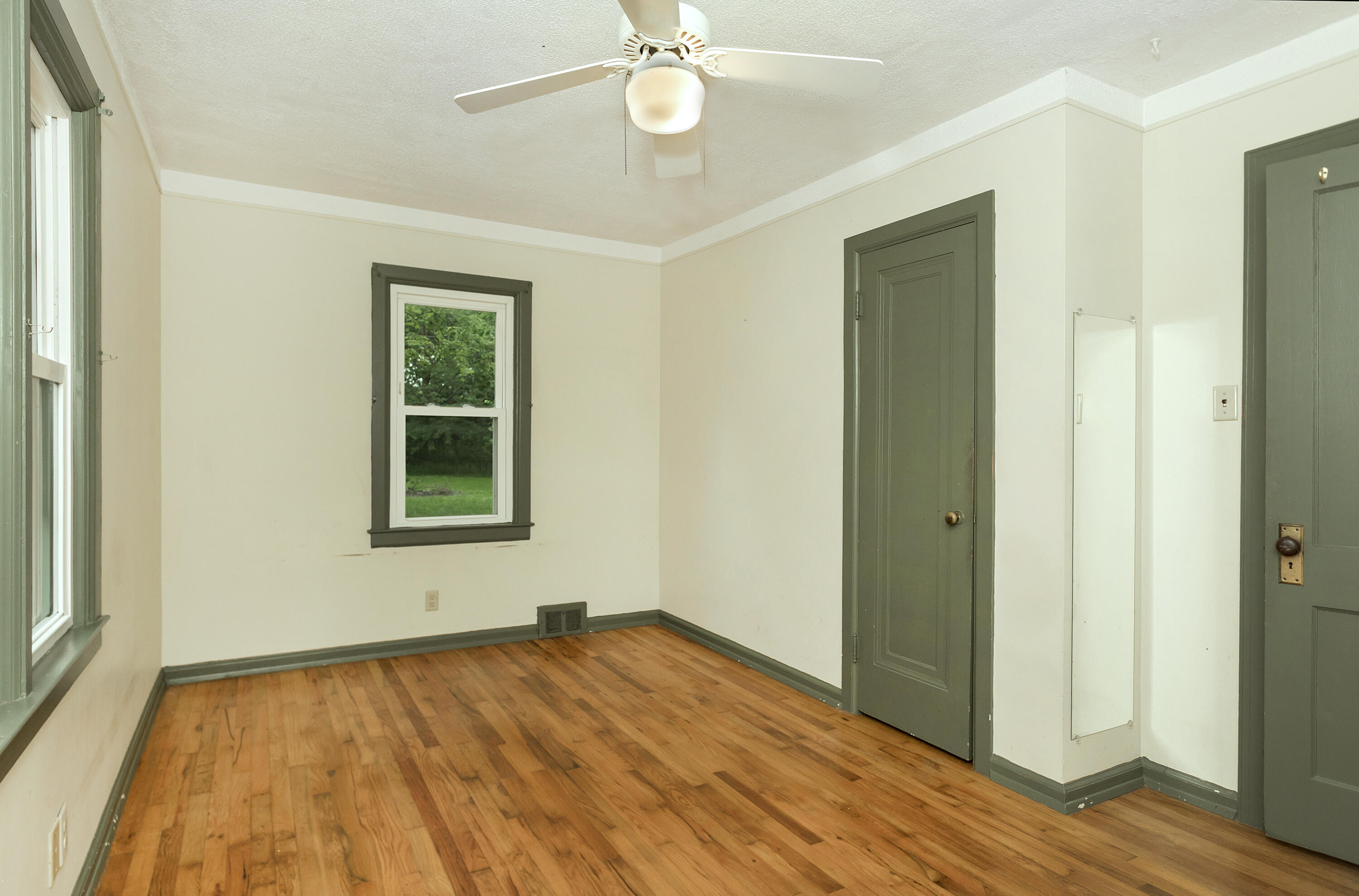 7125 Edwards Road Belleville, MI 48111 - Photo 16 of 33 Edwards-16