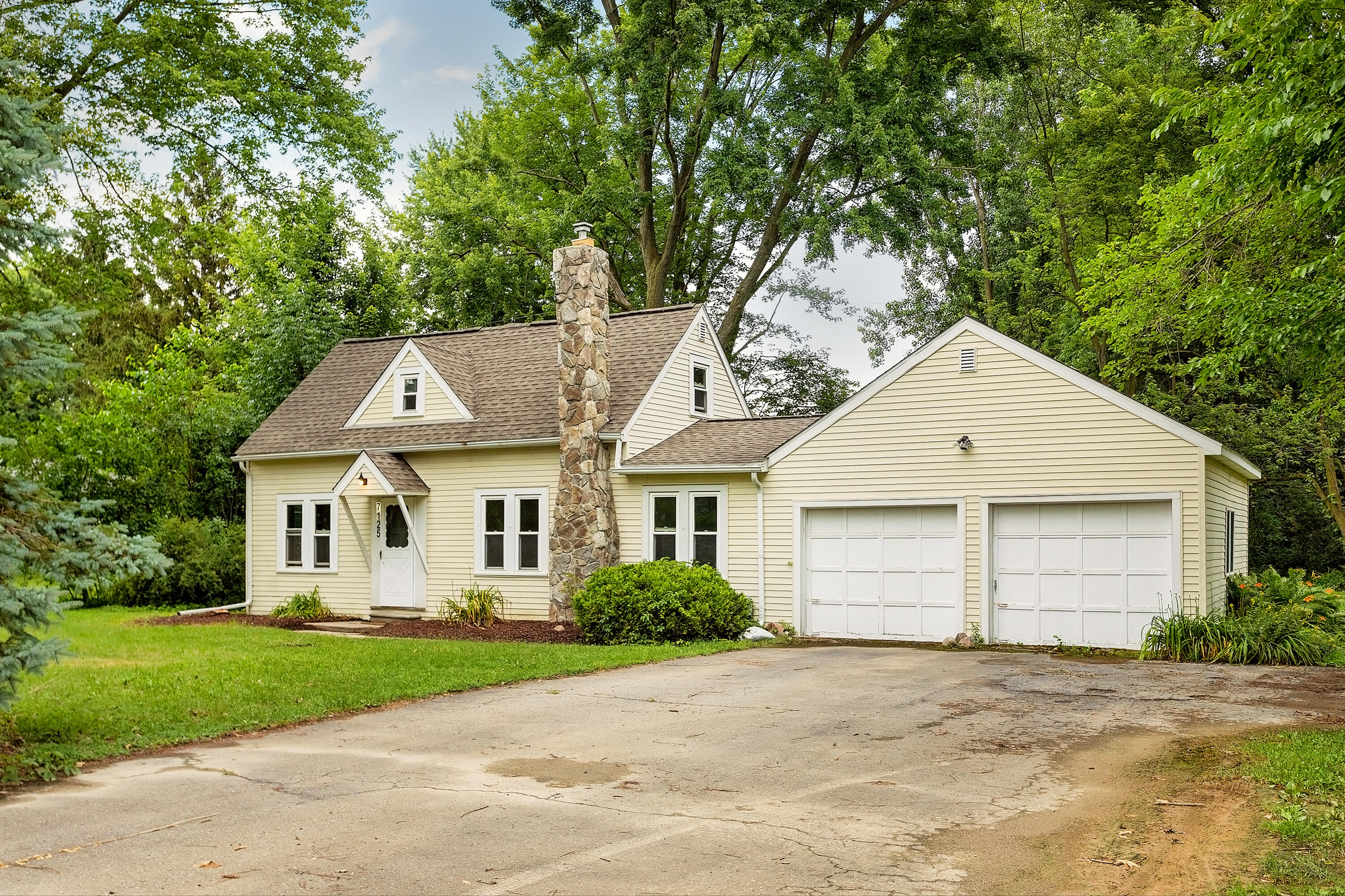 7125 Edwards Road Belleville, MI 48111 - Photo 2 of 33 Edwards-2