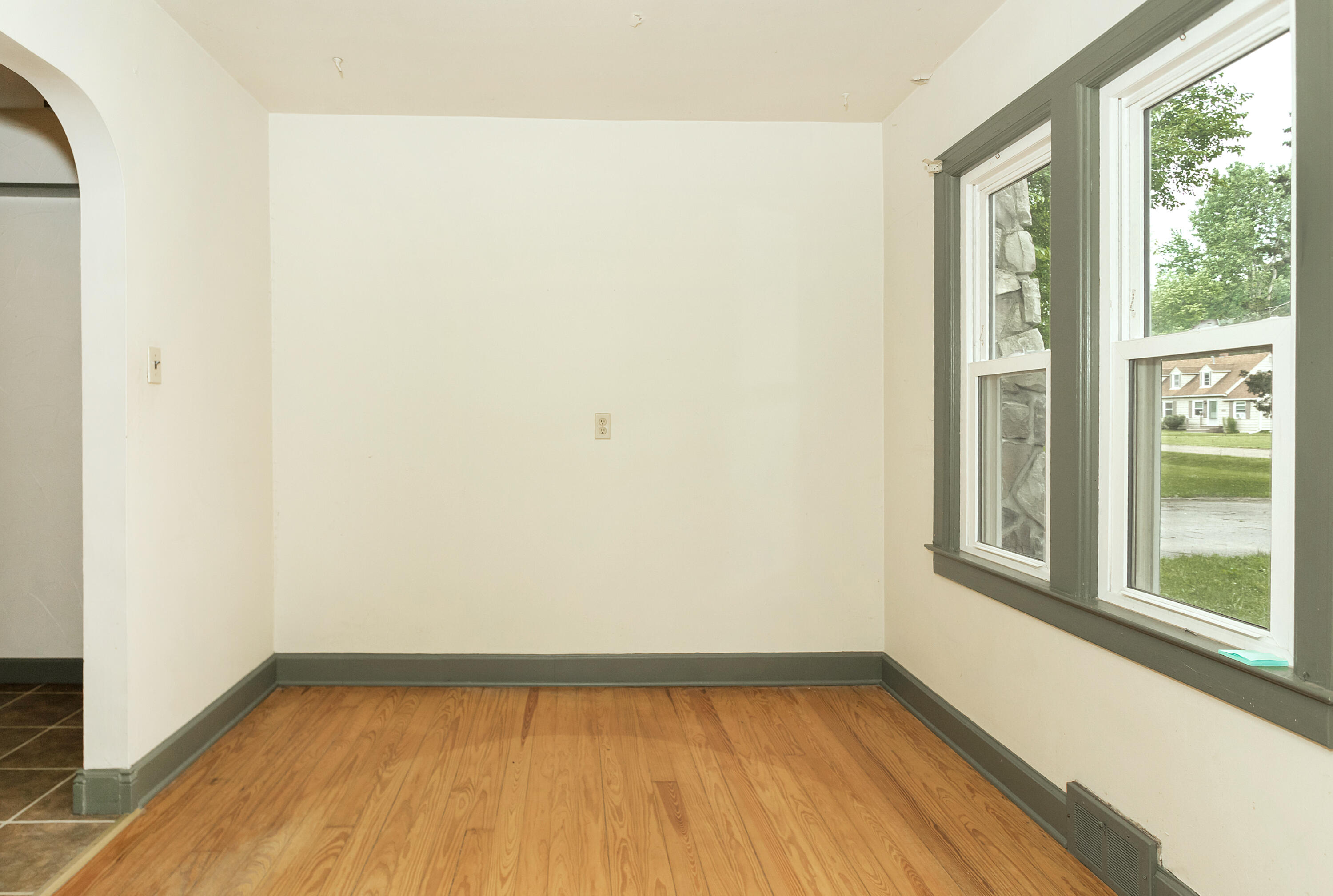 7125 Edwards Road Belleville, MI 48111 - Photo 6 of 33 Edwards-6