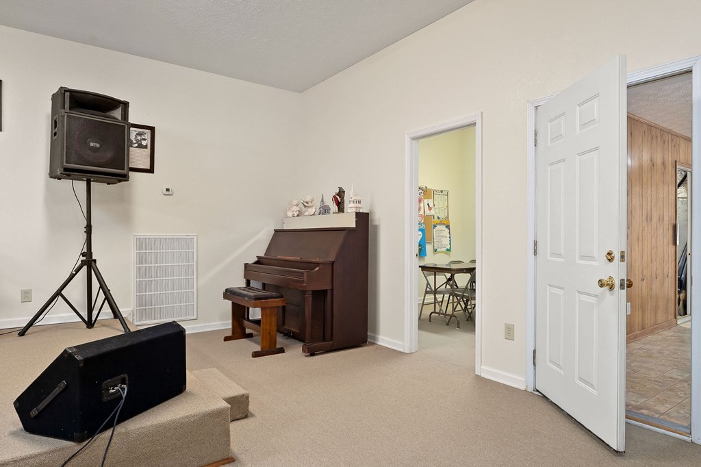 150 Tabernacle Road Smithville, TN 37166 - Photo 15 of 29