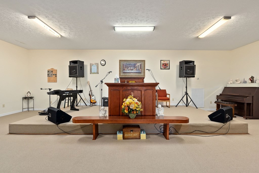 150 Tabernacle Road Smithville, TN 37166 - Photo 8 of 29