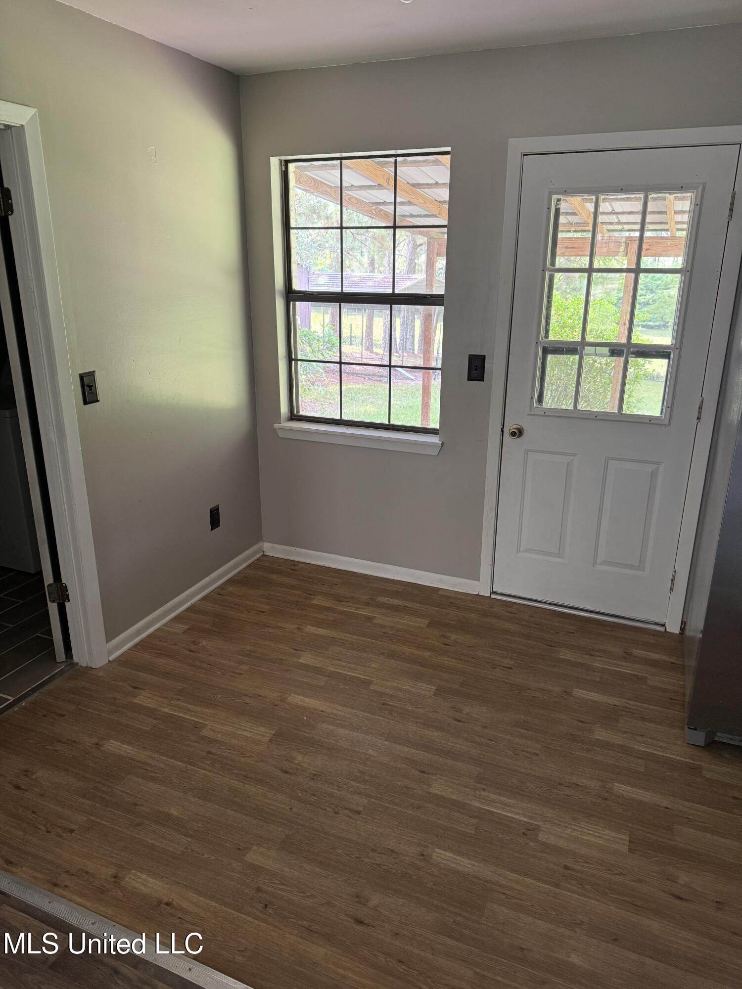 24 Dean Matthews Road Laurel, MS 39443 - Photo 17 of 43 Photo Sep 03 2025, 11 16 06 AM