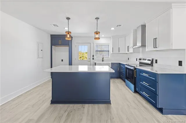 $259,900 | 1182 Waynewood Drive, Lake Charles, LA 70611