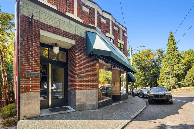 a street sign on a street corner