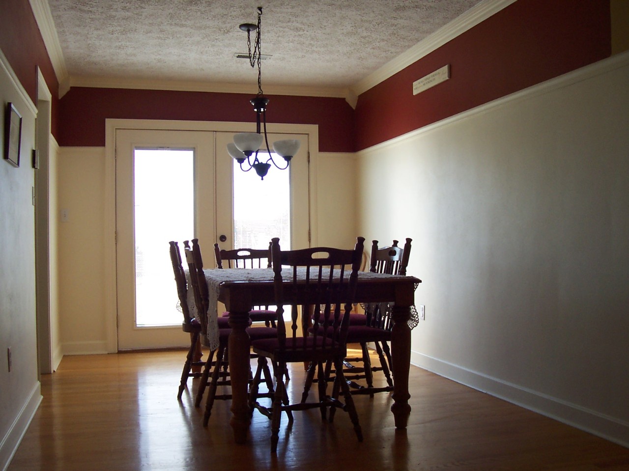 923 Olney Road Vinton, VA 24179 - Photo 4 of 6 a view of a dining room with furniture window and wooden floor