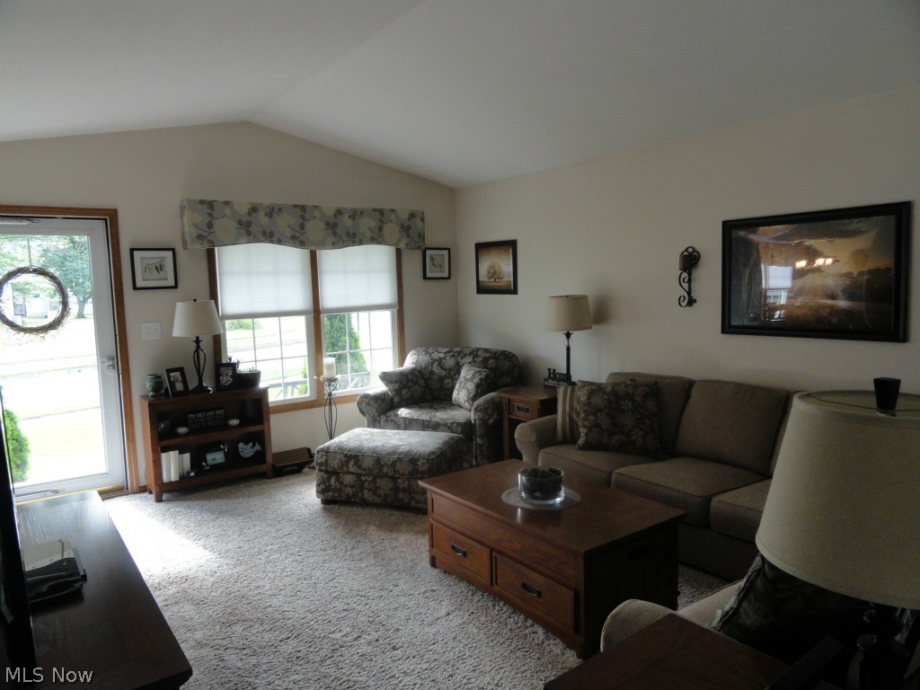 477 Ripley Avenue Akron, OH 44312 - Photo 3 of 19 Gallery Image 3