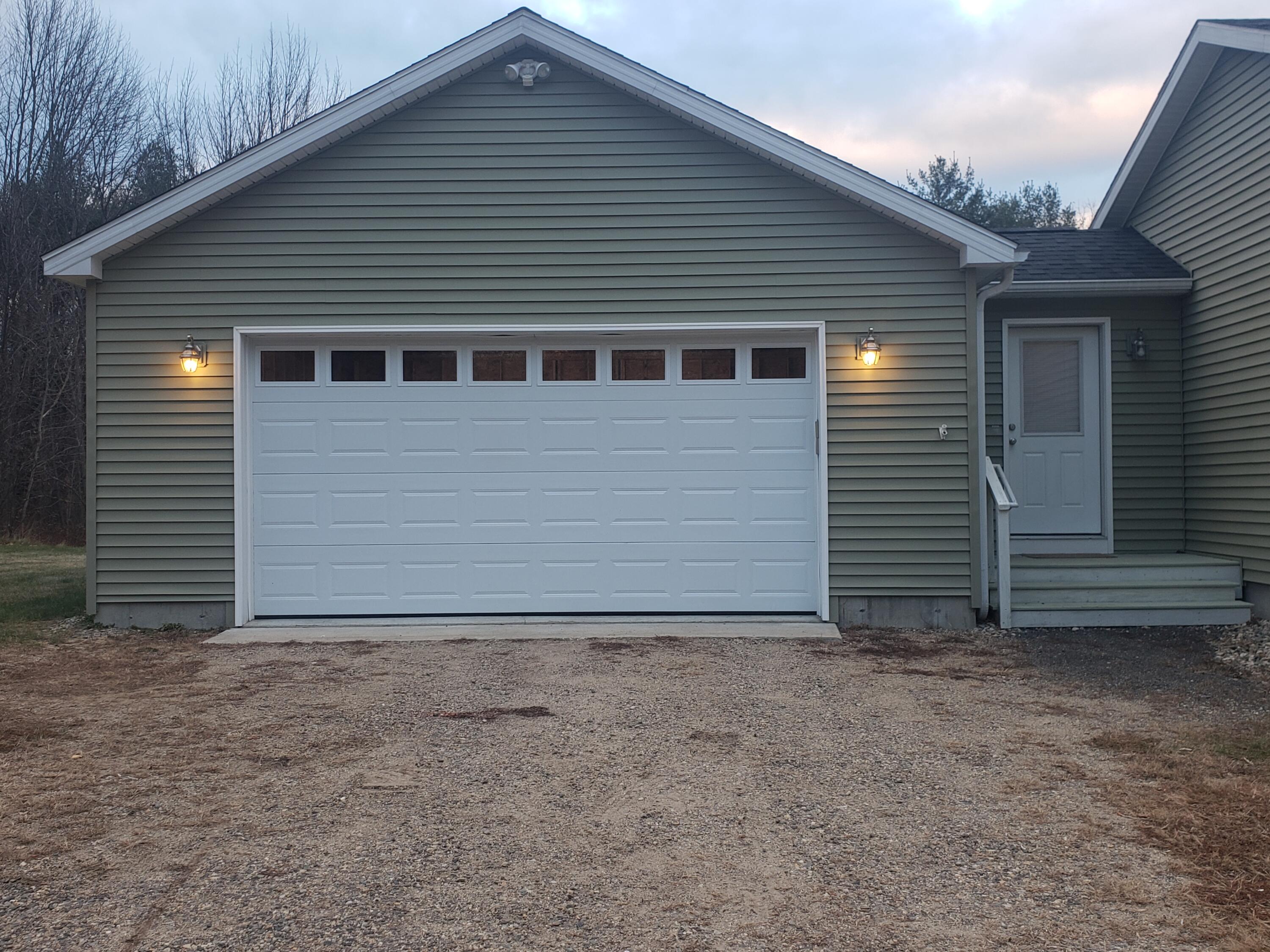 123 Sunset Road Springvale, ME 04083 - Photo 25 of 29 garage w/breezeway