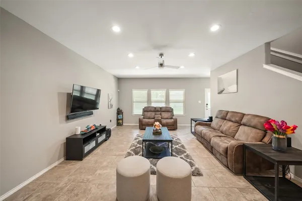 $497,500 | 163 Meadow Valley Drive, Conroe, TX 77384