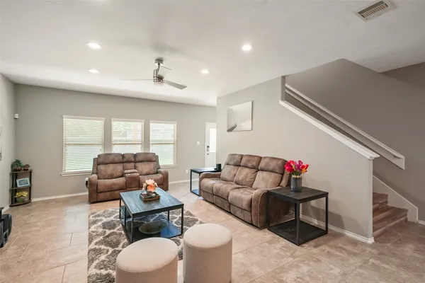 $497,500 | 163 Meadow Valley Drive, Conroe, TX 77384