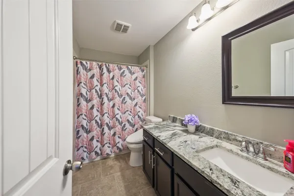 $497,500 | 163 Meadow Valley Drive, Conroe, TX 77384