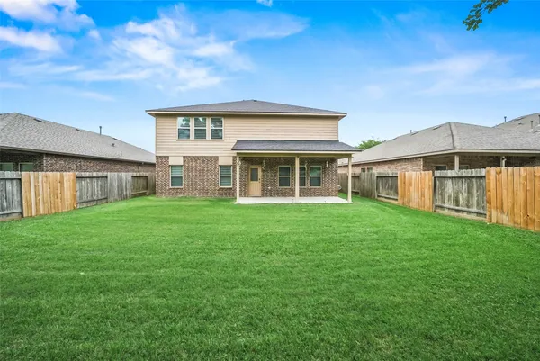 $497,500 | 163 Meadow Valley Drive, Conroe, TX 77384