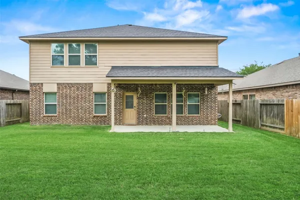 $497,500 | 163 Meadow Valley Drive, Conroe, TX 77384
