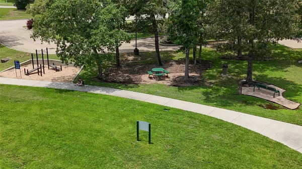 $497,500 | 163 Meadow Valley Drive, Conroe, TX 77384