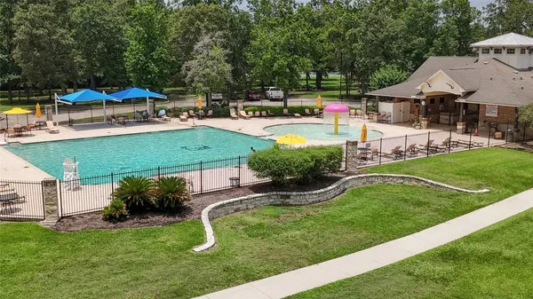 $497,500 | 163 Meadow Valley Drive, Conroe, TX 77384