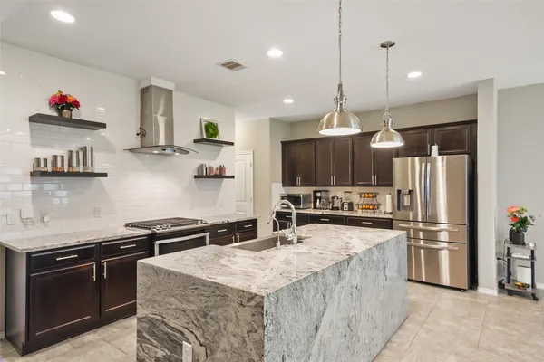 $497,500 | 163 Meadow Valley Drive, Conroe, TX 77384