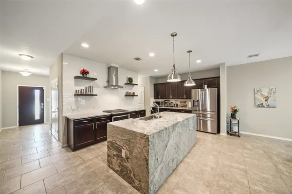 $497,500 | 163 Meadow Valley Drive, Conroe, TX 77384