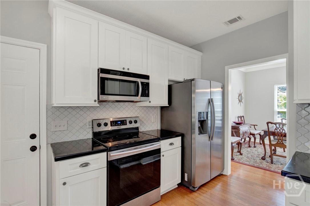 315 Gloucester Road Savannah, GA 31410 - Photo 14 of 53