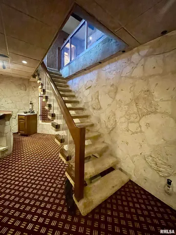 $169,000 | 10 Rye Court, Macomb, IL 61455