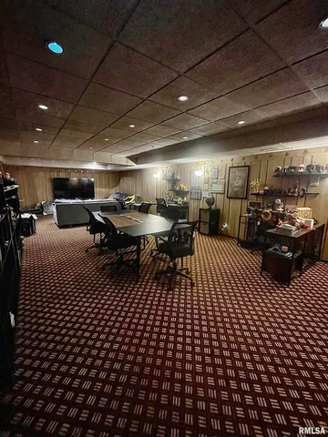 $169,000 | 10 Rye Court, Macomb, IL 61455