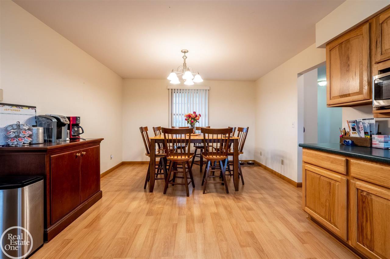 5425 Kidder Road Almont, MI 48003 - Photo 10 of 47 So Roomy!