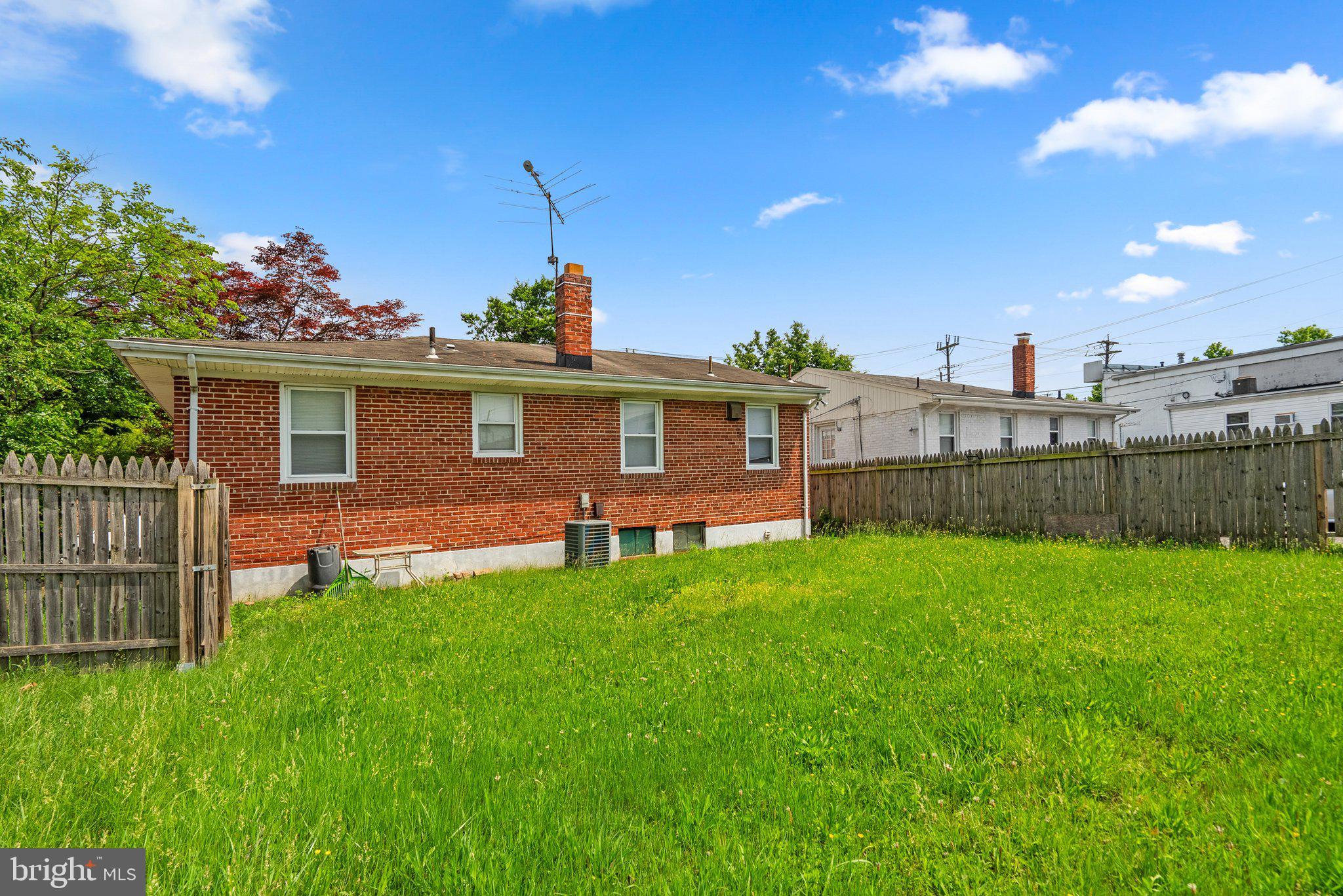 10112 Sutherland Road Silver Spring, MD 20901 - Photo 26 of 29 a view of a backyard with a garden