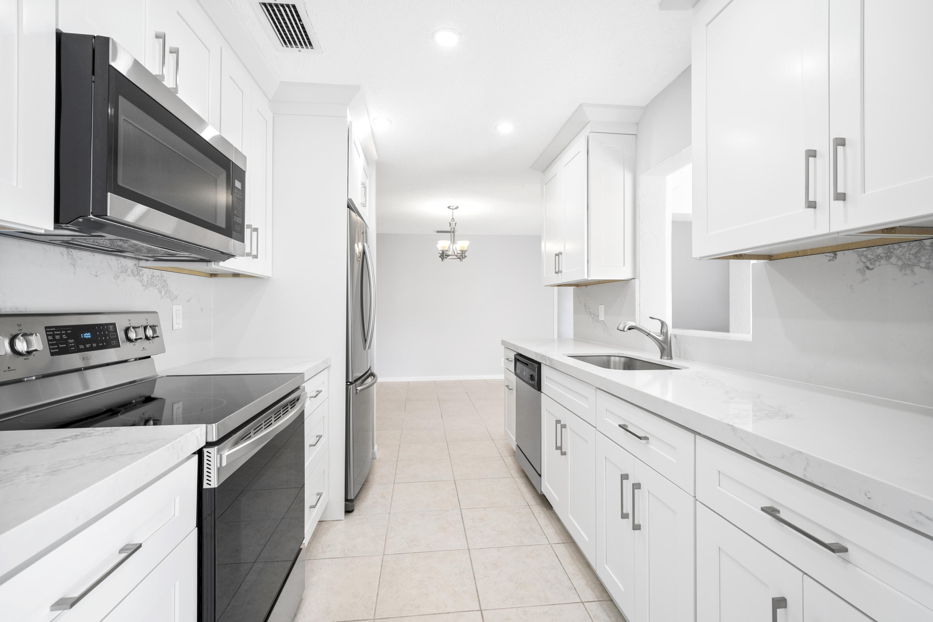 1324 Northwest 2nd Circle Boca Raton, FL 33432 - Photo 6 of 28 Hi-Res3297