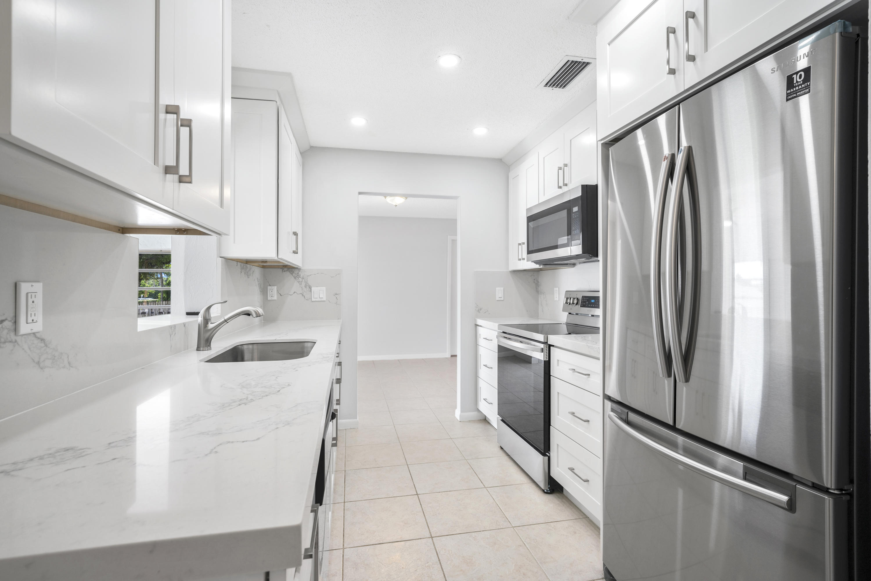 1324 Northwest 2nd Circle Boca Raton, FL 33432 - Photo 8 of 28 Hi-Res3305