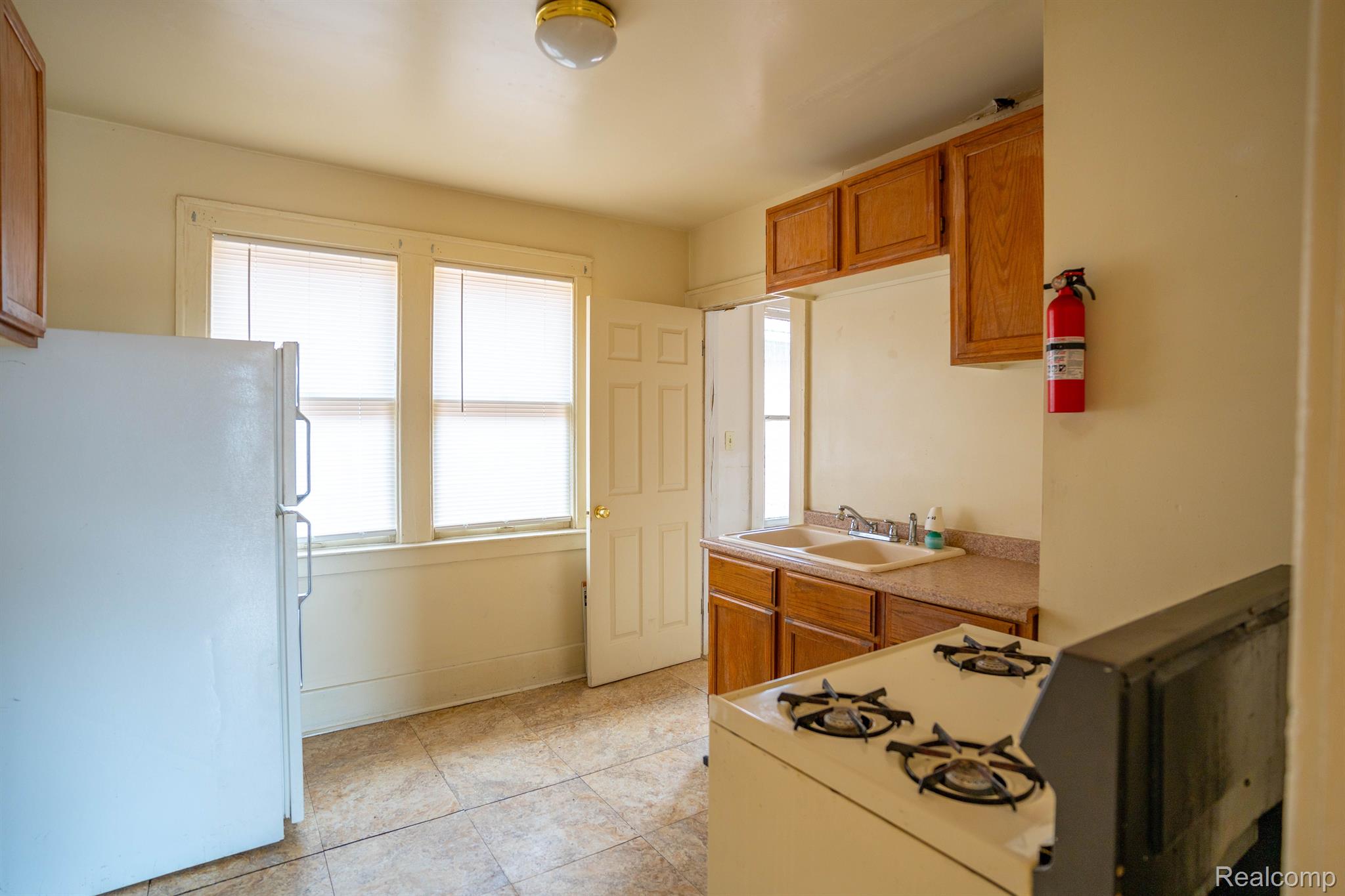 5135 Ridgewood Street Detroit, MI 48204 - Photo 7 of 21 Gallery Image 7