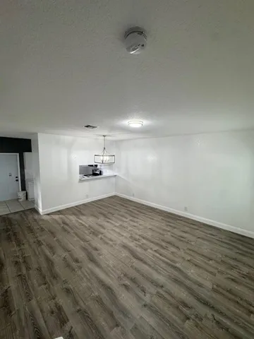 $2,475 | 1133 Colonial Palms Way, Unit 1133, Palm Springs, FL 33406