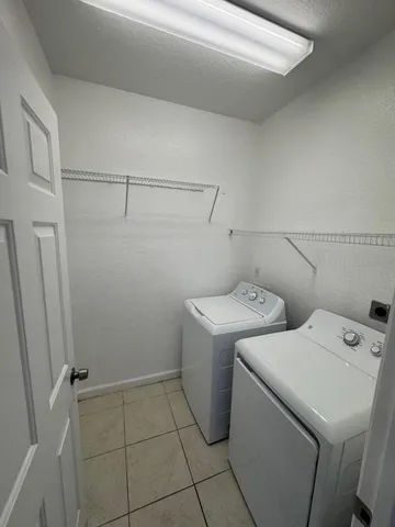 $2,475 | 1133 Colonial Palms Way, Unit 1133, Palm Springs, FL 33406